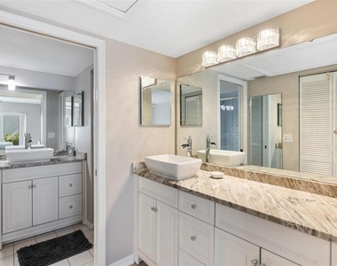 276 Cerromar Way S - Photo Thumbnail 18