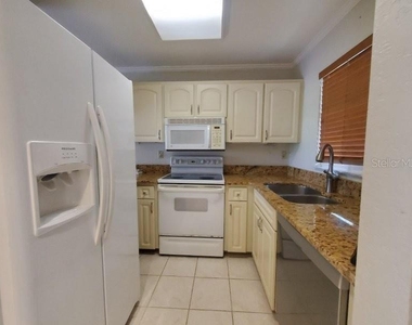 3221 White Ibis Court - Photo Thumbnail 8