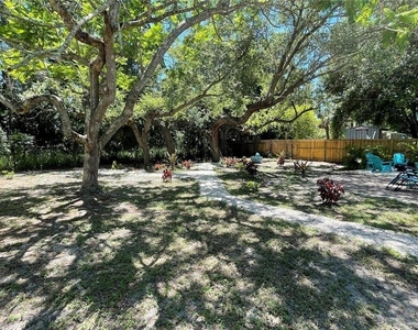2504 S Milmar Drive - Photo Thumbnail 1