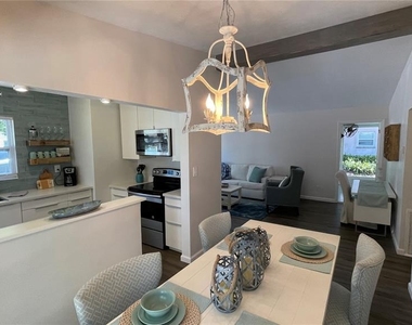 2504 S Milmar Drive - Photo Thumbnail 10