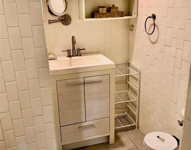 102 Capri Isles Boulevard - Photo Thumbnail 22