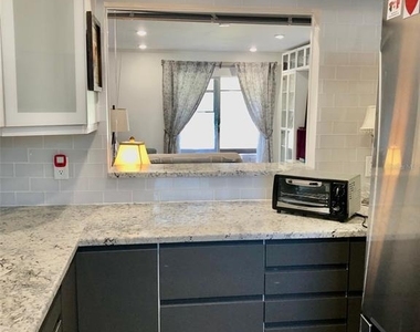 102 Capri Isles Boulevard - Photo Thumbnail 11