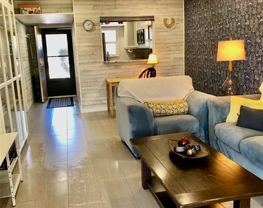 102 Capri Isles Boulevard - Photo Thumbnail 4