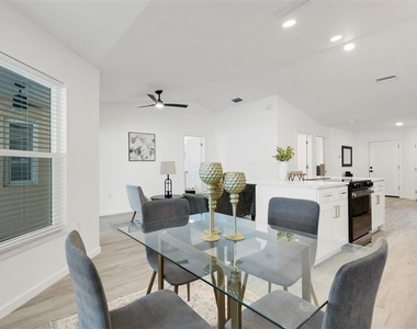606 Marcus Street - Photo Thumbnail 14
