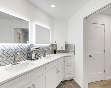 606 Marcus Street - Photo Thumbnail 25