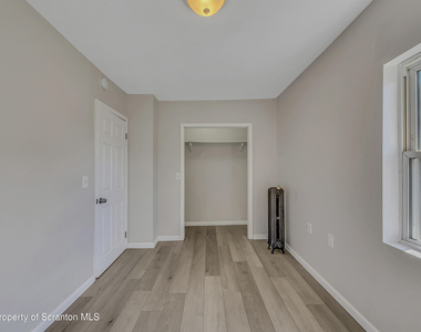 514 Stipp Court - Photo Thumbnail 12