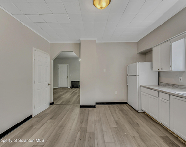 514 Stipp Court - Photo Thumbnail 6