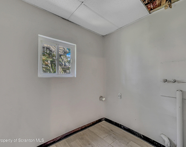 514 Stipp Court - Photo Thumbnail 8