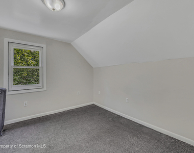 514 Stipp Court - Photo Thumbnail 14