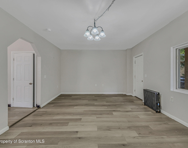 514 Stipp Court - Photo Thumbnail 3
