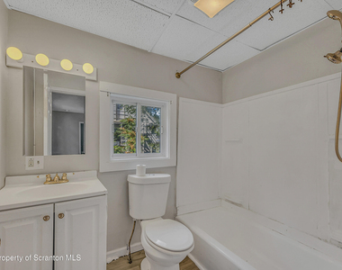 514 Stipp Court - Photo Thumbnail 13
