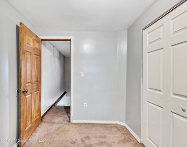 630 E Lackawanna Avenue - Photo Thumbnail 11