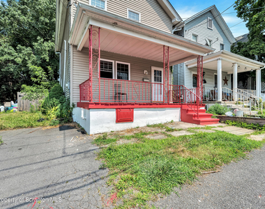 630 E Lackawanna Avenue - Photo Thumbnail 1