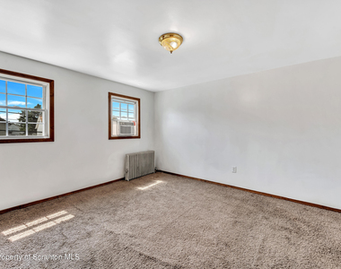 630 E Lackawanna Avenue - Photo Thumbnail 14
