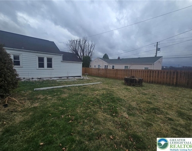 3129 Moravian Avenue - Photo Thumbnail 12