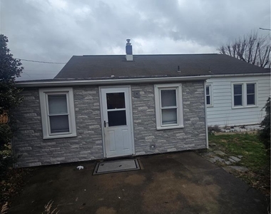 3129 Moravian Avenue - Photo Thumbnail 13
