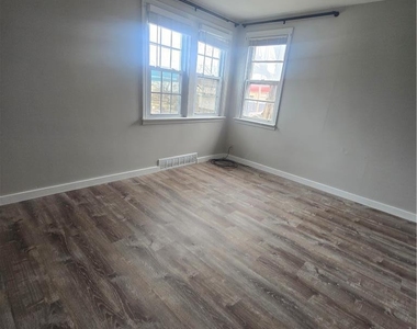 3129 Moravian Avenue - Photo Thumbnail 7