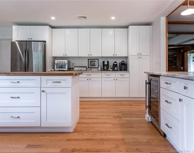 23 Cornwall Road - Photo Thumbnail 4