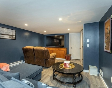23 Cornwall Road - Photo Thumbnail 32