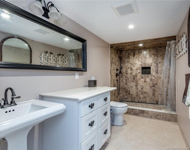 23 Cornwall Road - Photo Thumbnail 33
