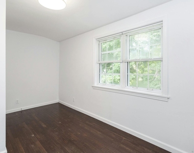 124 Minturn Place - Photo Thumbnail 14