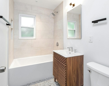 124 Minturn Place - Photo Thumbnail 8