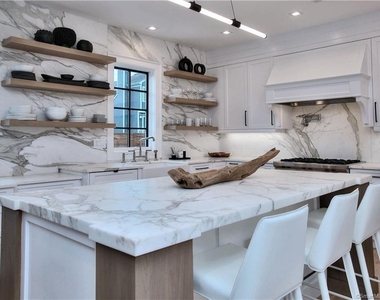 18 Danbury Avenue - Photo Thumbnail 8