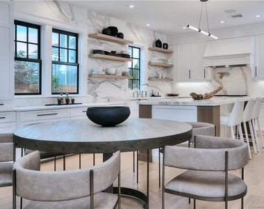18 Danbury Avenue - Photo Thumbnail 7