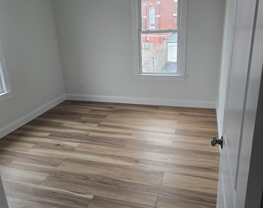 530 Jane Street - Photo Thumbnail 8