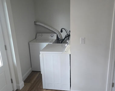 530 Jane Street - Photo Thumbnail 4