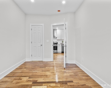 54 Plaza Avenue - Photo Thumbnail 20