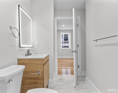 54 Plaza Avenue - Photo Thumbnail 11