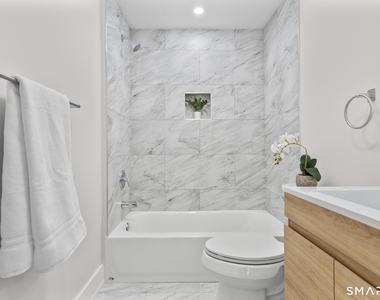 54 Plaza Avenue - Photo Thumbnail 8
