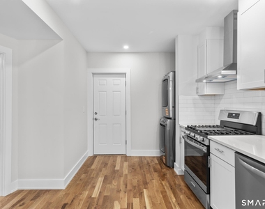 54 Plaza Avenue - Photo Thumbnail 13