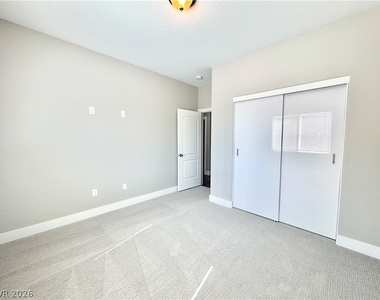 1401 Ogallala Street - Photo Thumbnail 9