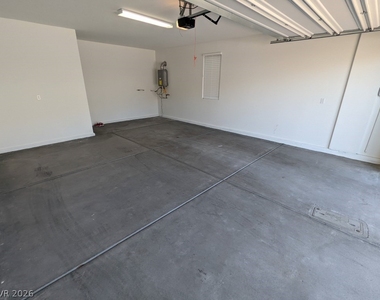 11657 Bearpaw Meadow Avenue - Photo Thumbnail 23