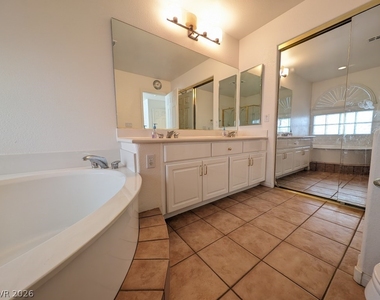 10900 Royal Highlands Street - Photo Thumbnail 13