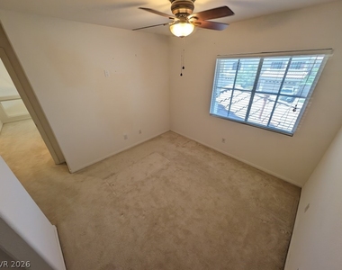 10900 Royal Highlands Street - Photo Thumbnail 19