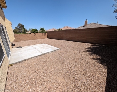 10900 Royal Highlands Street - Photo Thumbnail 28