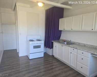 1911 Princeton Street - Photo Thumbnail 9