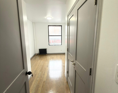 600 West 186th Street - Photo Thumbnail 15