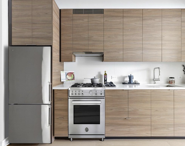555 West 38th Street - Photo Thumbnail 1