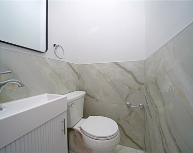 184 Apt. 207 N Main Street - Photo Thumbnail 12