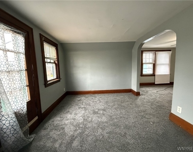 110 Gerald Avenue - Photo Thumbnail 2