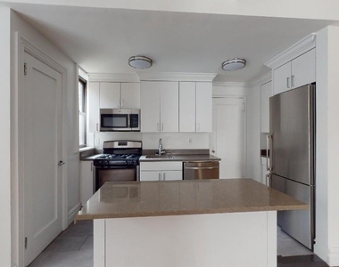 West 68th Street - Photo Thumbnail 1