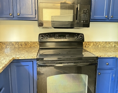 153 Holcomb Ferry Road - Photo Thumbnail 6