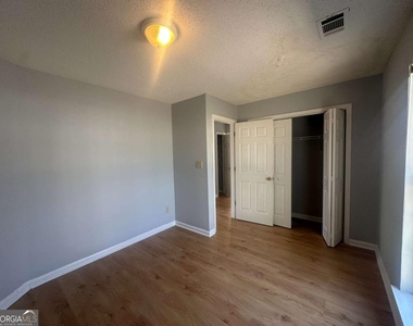 471 Eagles Crossing Circle - Photo Thumbnail 15