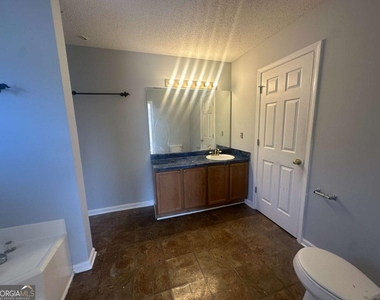471 Eagles Crossing Circle - Photo Thumbnail 18