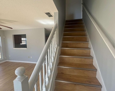 471 Eagles Crossing Circle - Photo Thumbnail 9