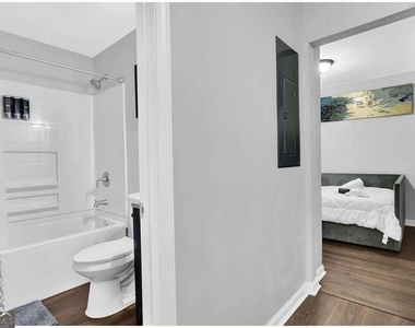 3162 Oakdale Road - Photo Thumbnail 15
